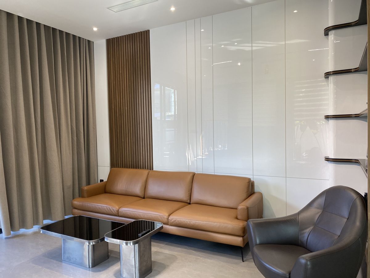 Sofa băng dài Narciso tại khu đô thị Hòa Xuân , Cẩm Lệ , Đà Nẵng