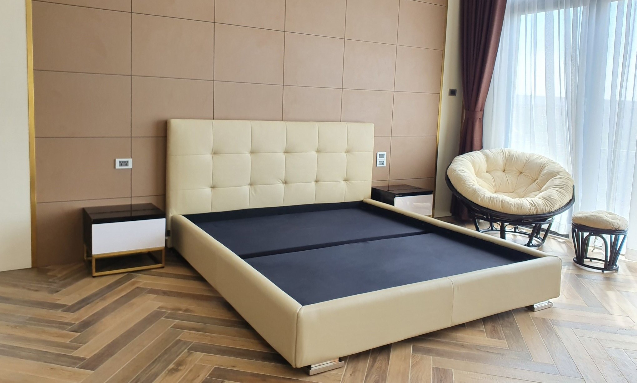Giường nhập khẩu Malaysia ZL553 góc 2