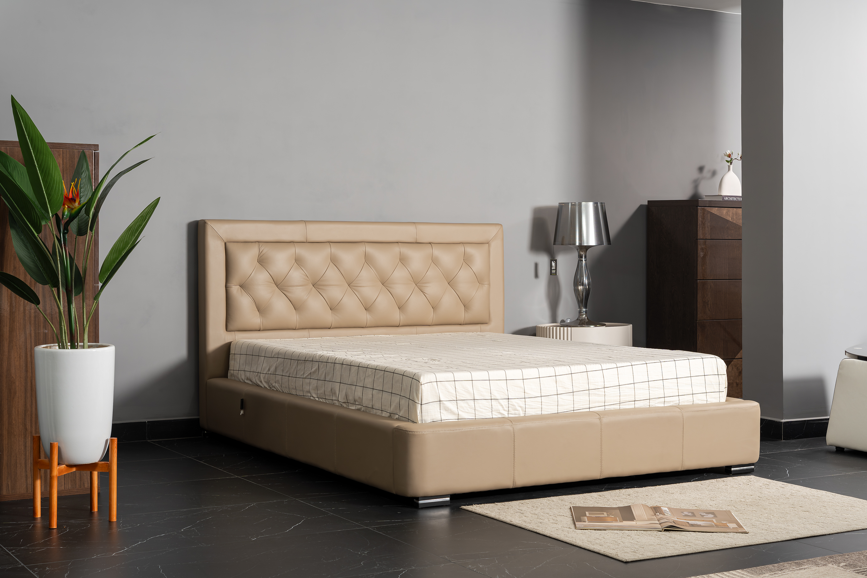Giường nhập khẩu Malaysia HC338 góc 1
