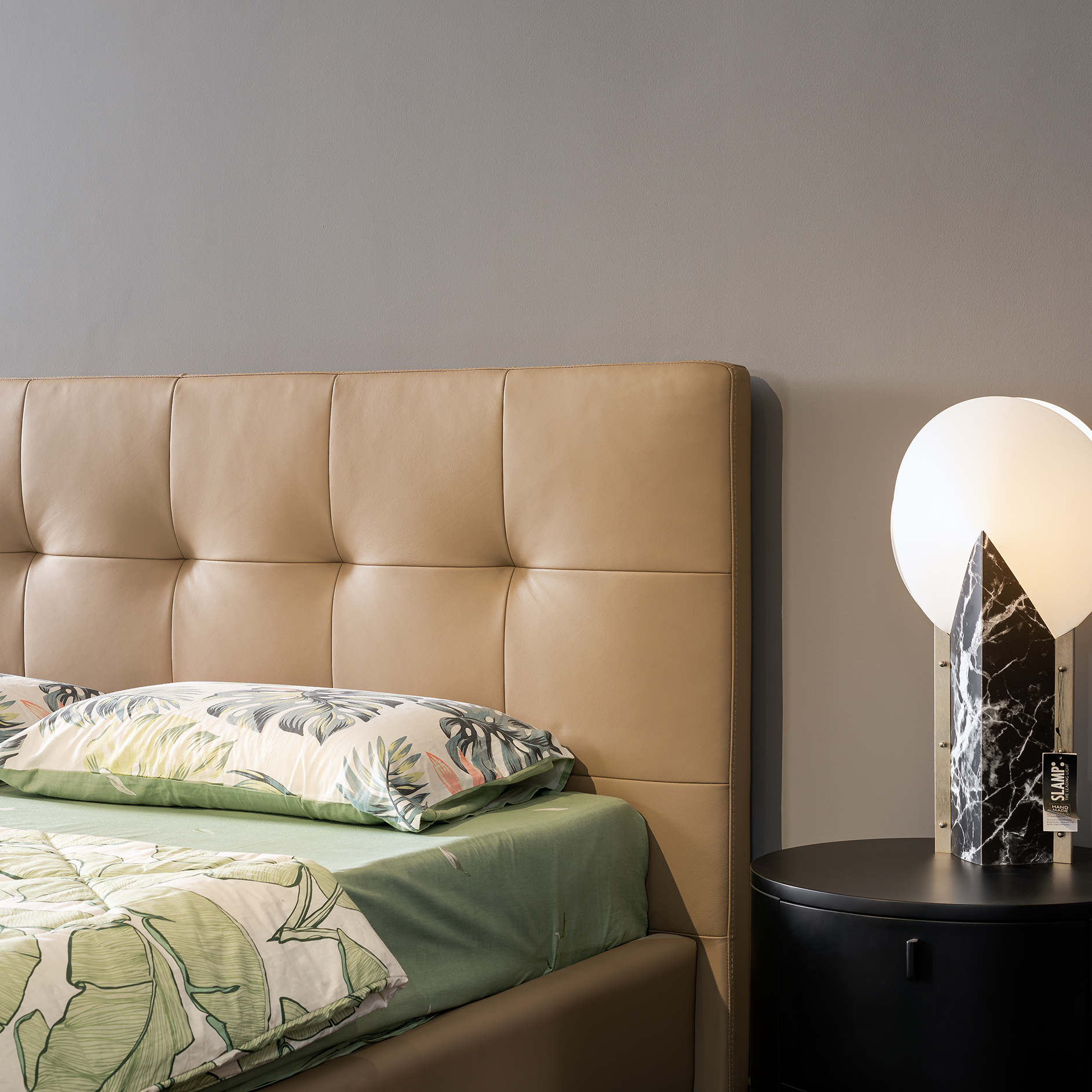 Giường nhập khẩu Malaysia ZL553 góc 4