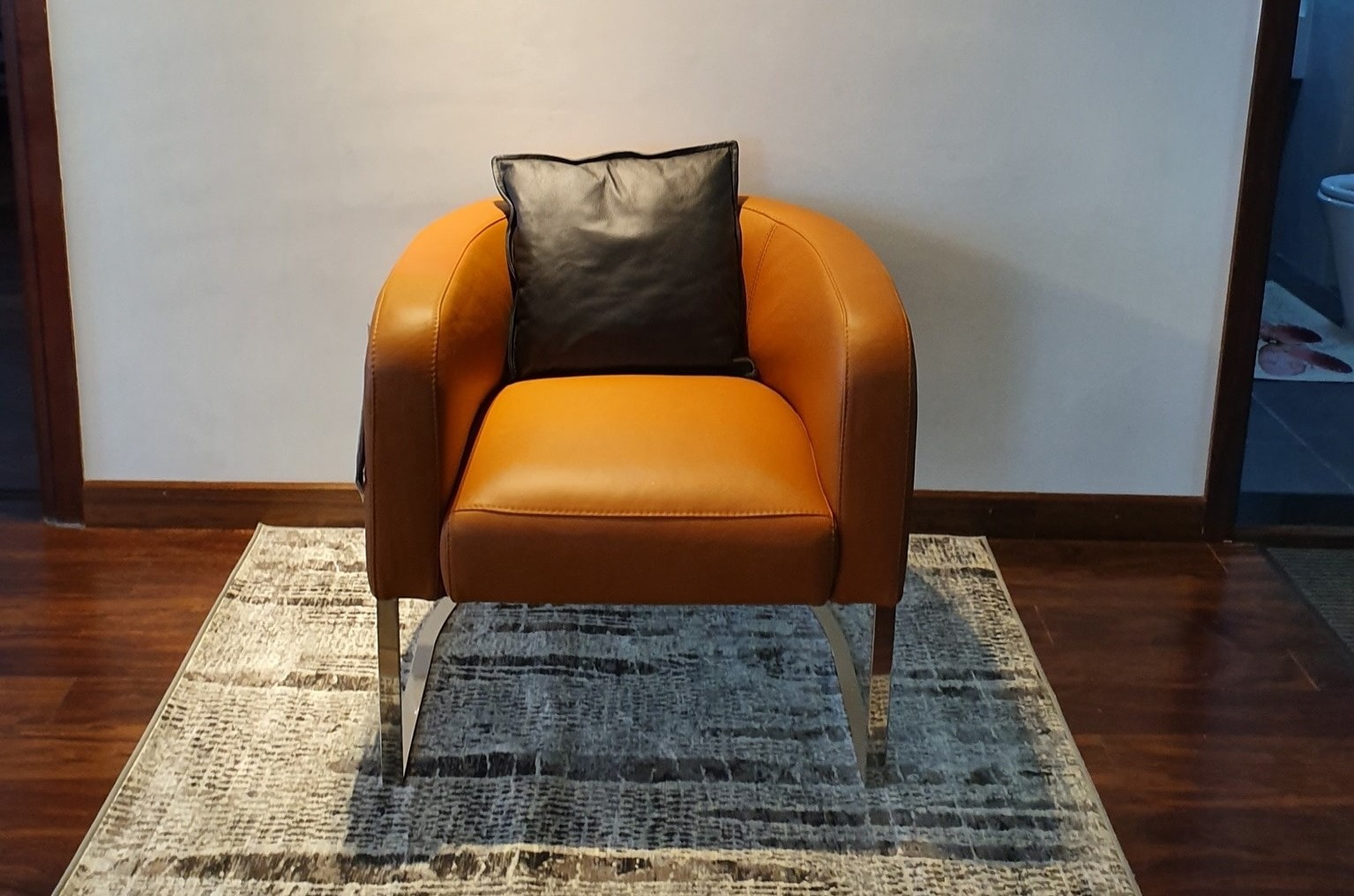 Ghế da Armchair Giada góc 2