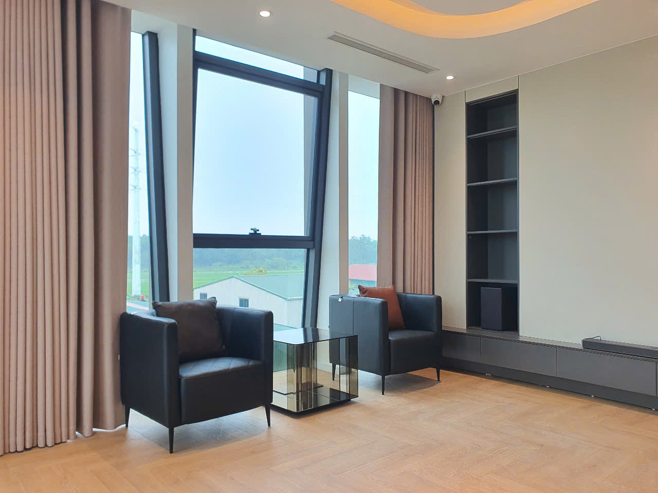 Ghế da Malaysia KH127 góc 3