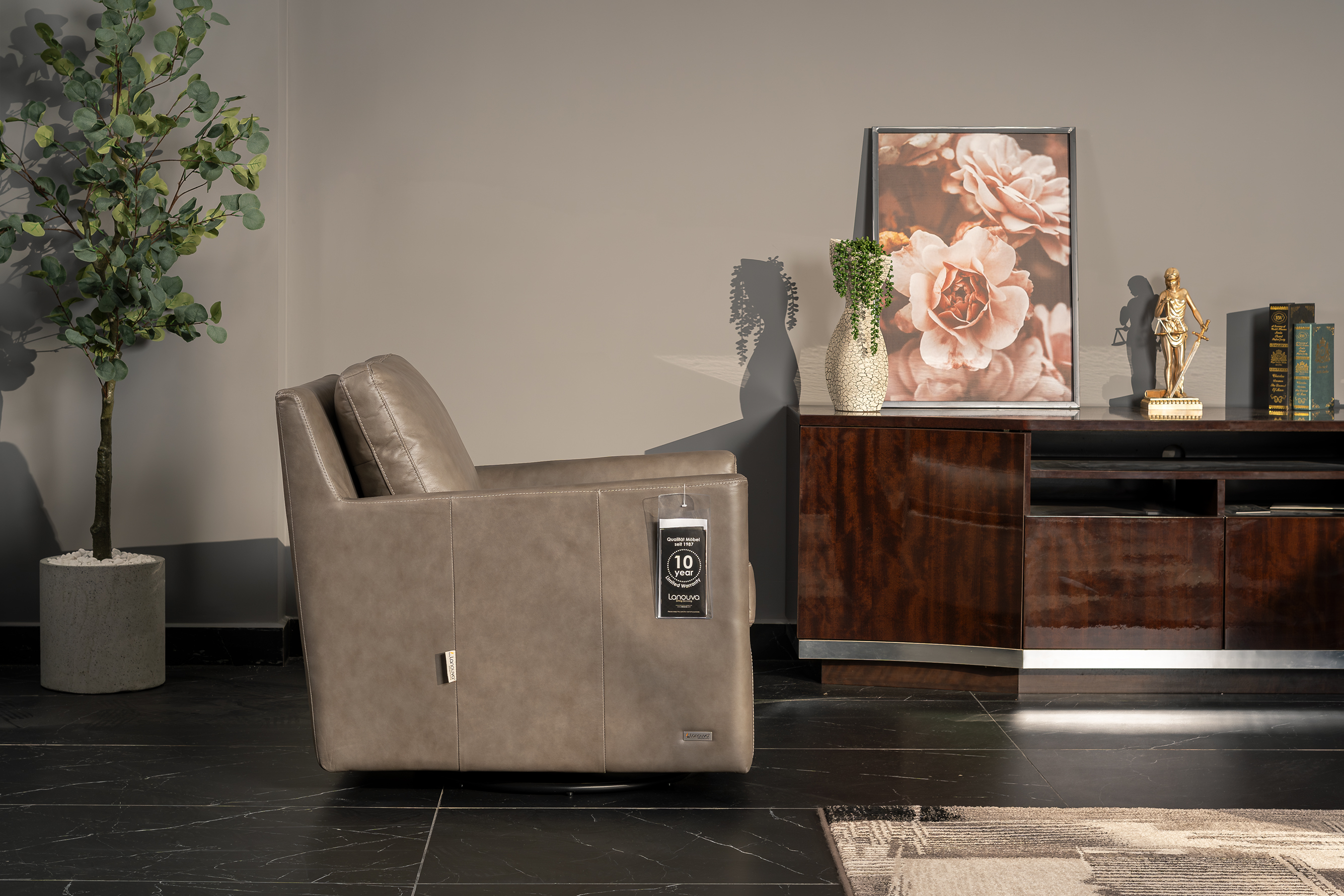 Ghế armchair Malaysia T1255 góc 3