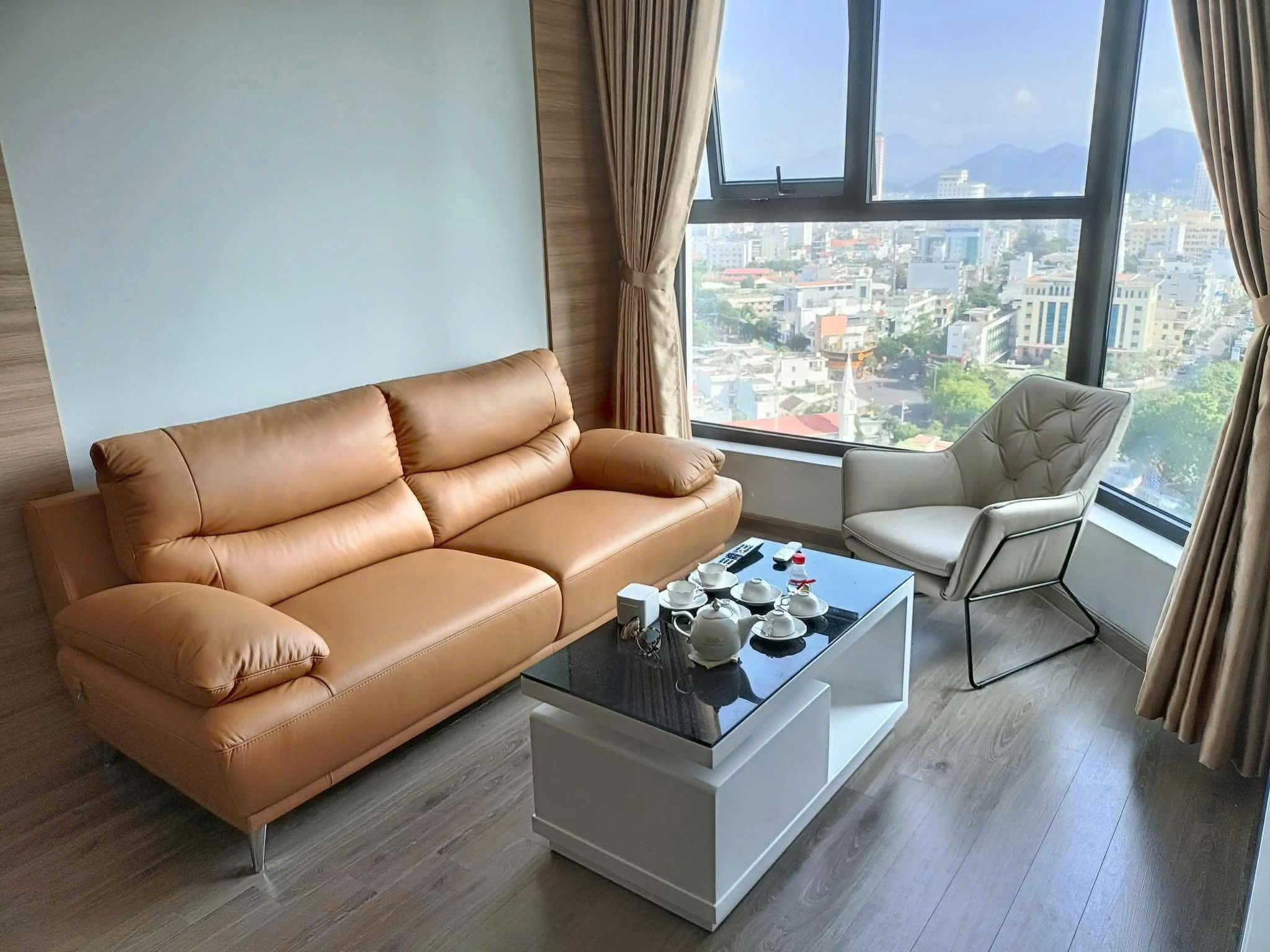 Sofa da Malaysia: Băng 2,5S KH222 góc 2