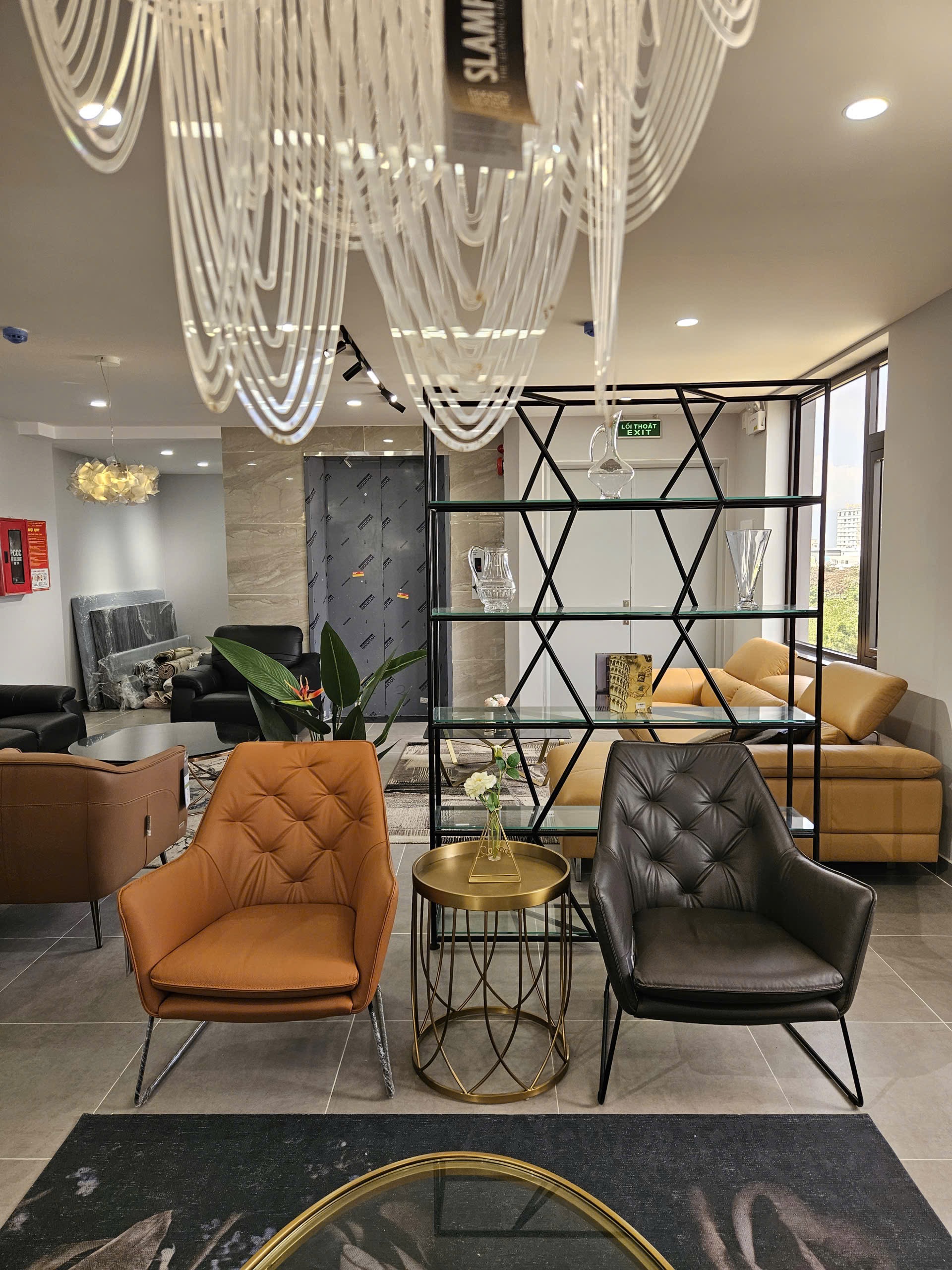 Ghế armchair Malaysia T1121 góc 2